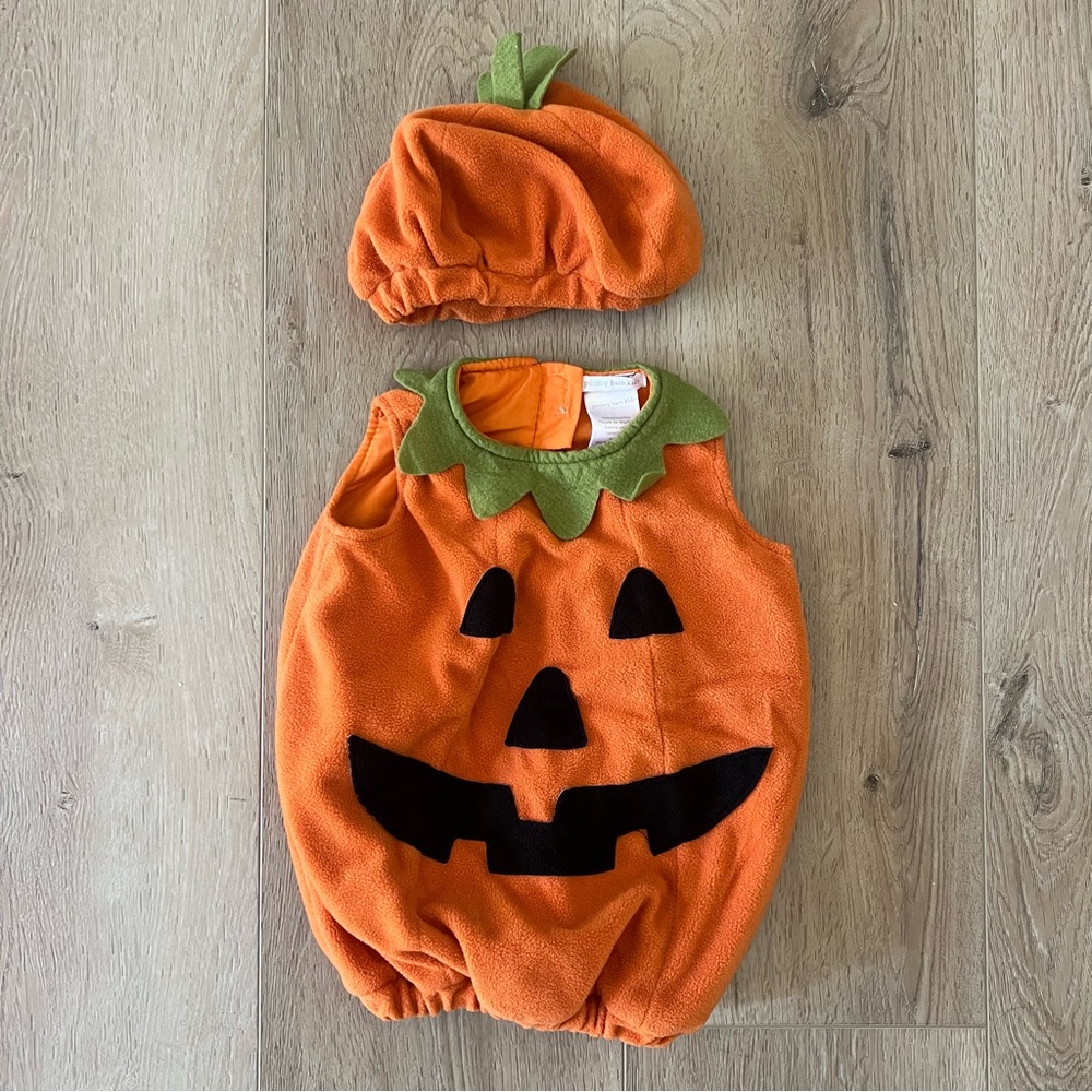 Pottery Barn Kids Baby Pumpkin Halloween Costume 6-12 months